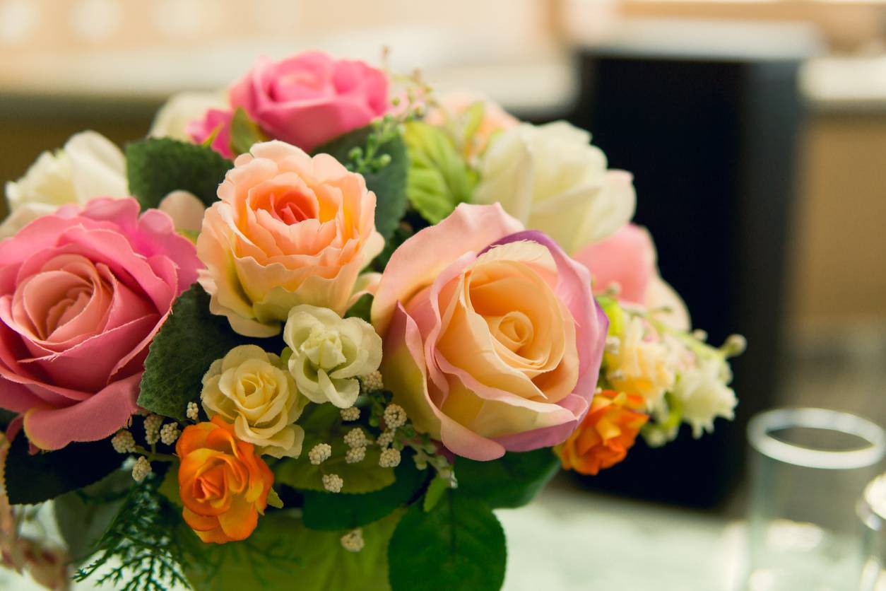 fleurs artificielles pour décorer son intérieur 